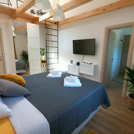 Gavan Room Cres Buitenkant foto