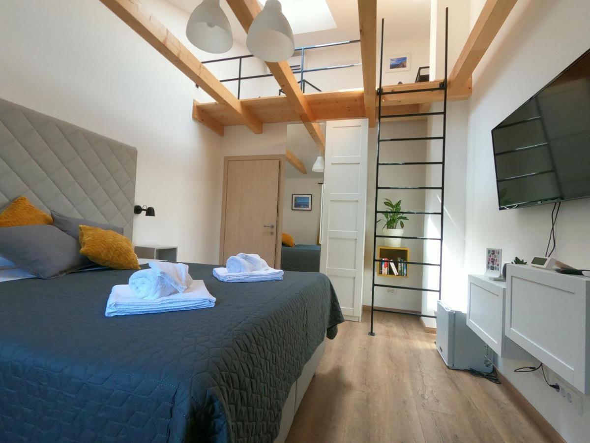 Gavan Room Cres Buitenkant foto