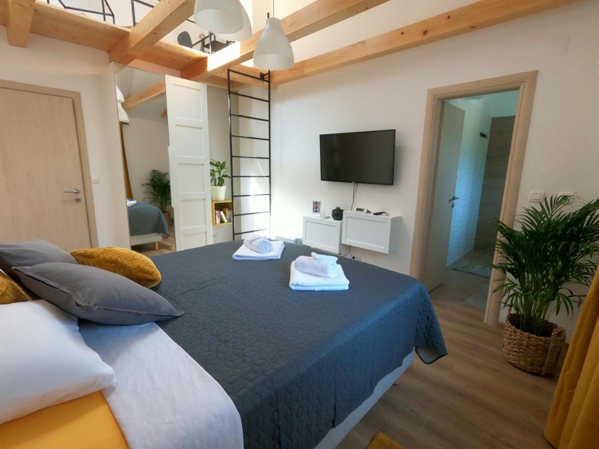 Gavan Room Cres Buitenkant foto